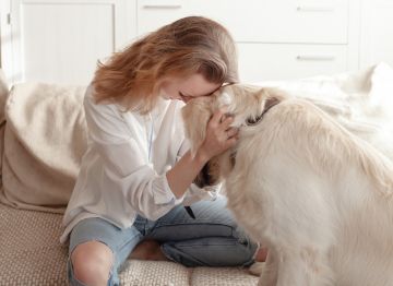 5 Quiet Ways Your Dog Says ‘I Love You’ (That Most Owners Miss) - NutriPaw
